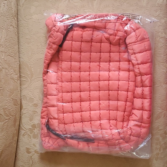 FP Movement Quilted Carryall Bag/Coral - Picture 9 of 10